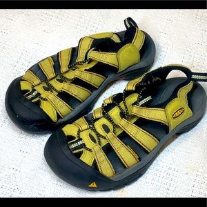 Keen Hiking Water Sandals Waterproof Women Size 7.5